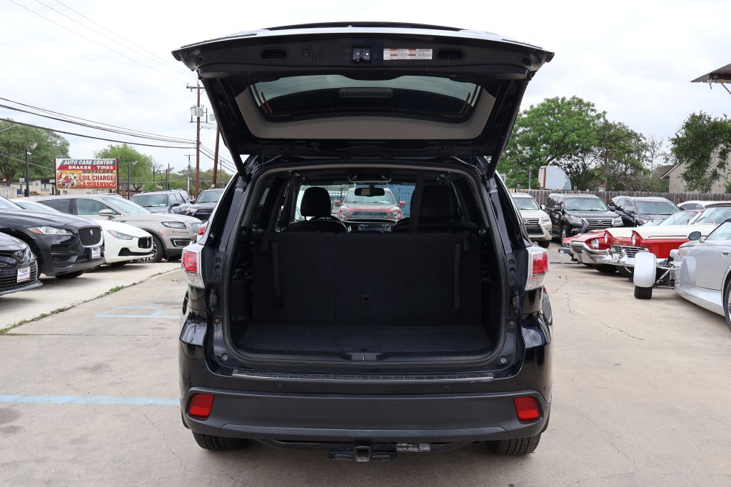 Used Car 2016 Toyota Highlander  Limited Platinum For Sale Under $20,000 In San Antonio, Texas