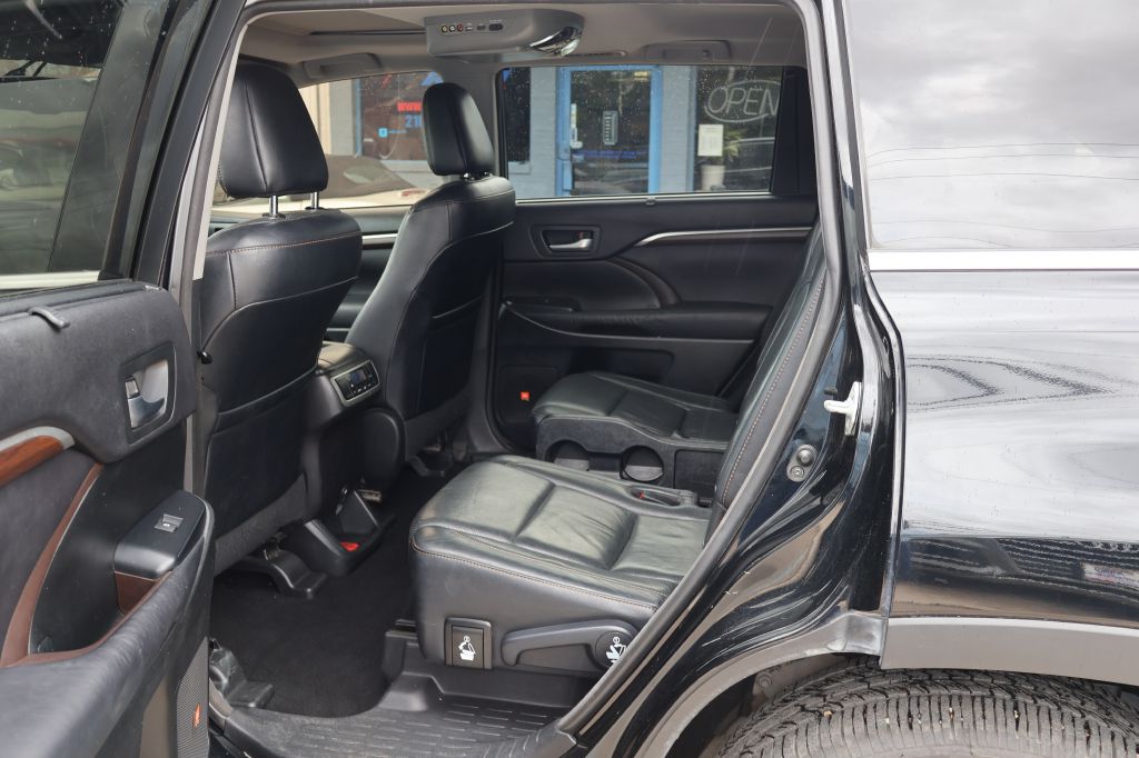 Used Car 2016 Toyota Highlander  Limited Platinum For Sale Under $20,000 In San Antonio, Texas