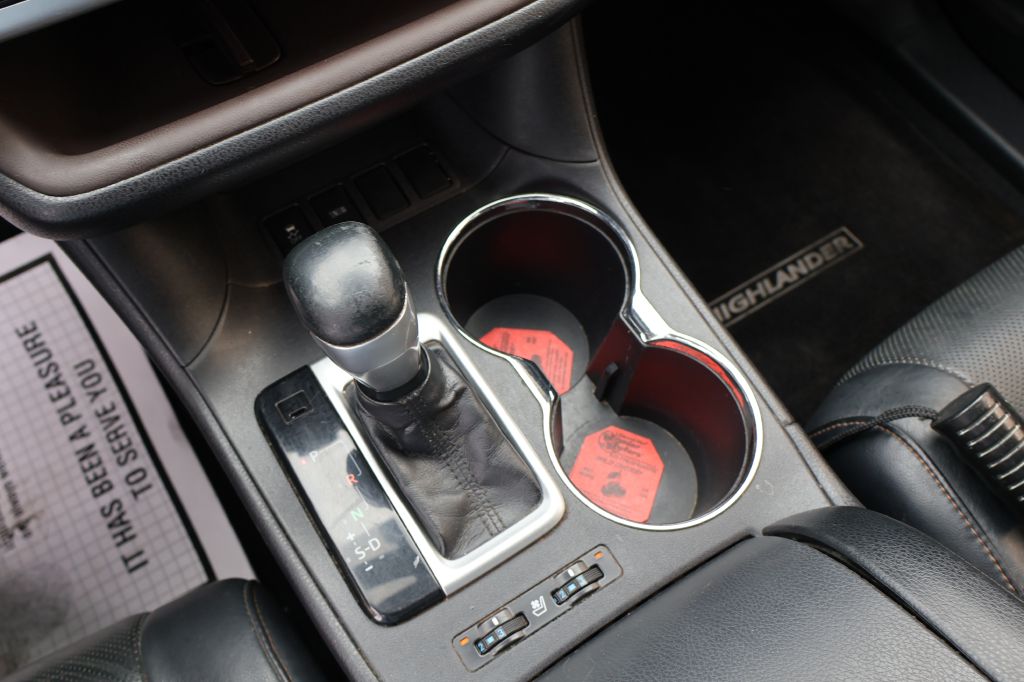 Used Car 2016 Toyota Highlander  Limited Platinum For Sale Under $20,000 In San Antonio, Texas