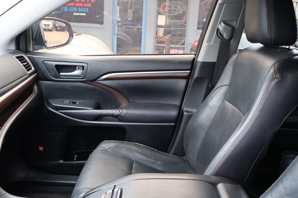 Used Car 2016 Toyota Highlander  Limited Platinum For Sale Under $20,000 In San Antonio, Texas