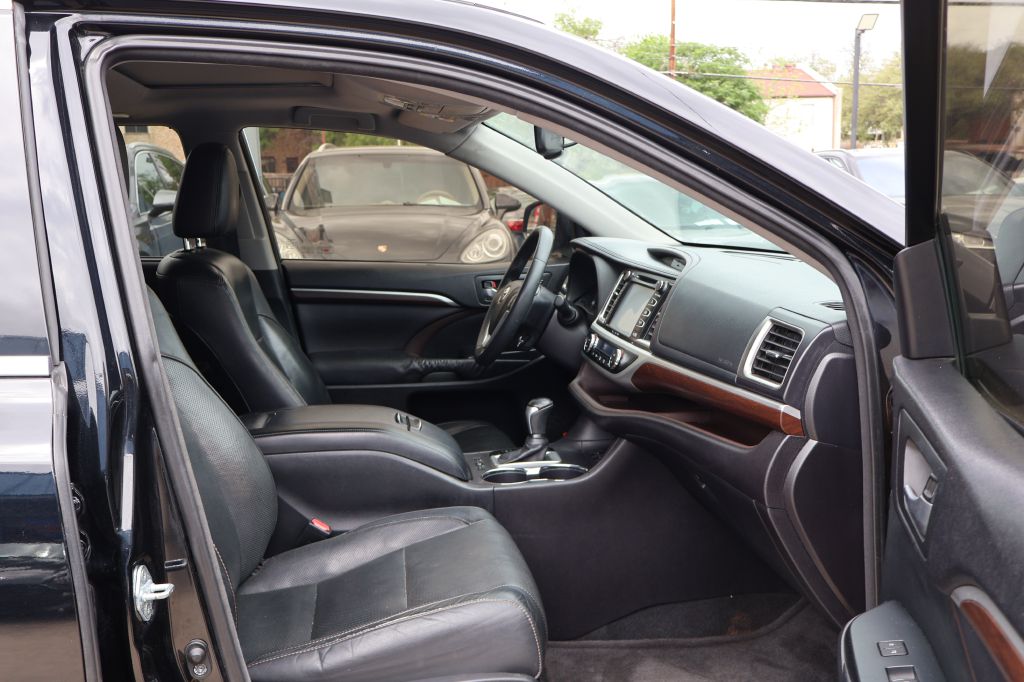 Used Car 2016 Toyota Highlander  Limited Platinum For Sale Under $20,000 In San Antonio, Texas
