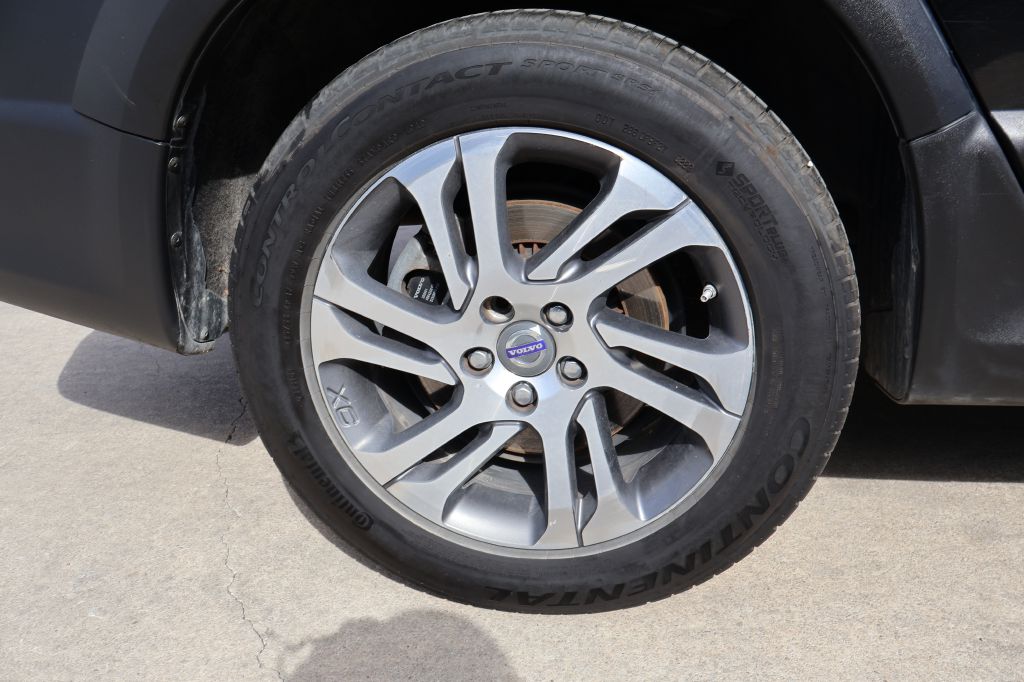 Used Car 2015 Volvo Xc70  T5 Premier For Sale Under $10,000 In San Antonio, Texas