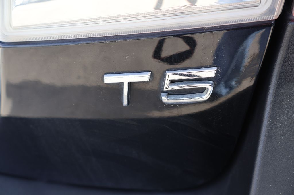 Used Car 2015 Volvo Xc70  T5 Premier For Sale Under $10,000 In San Antonio, Texas