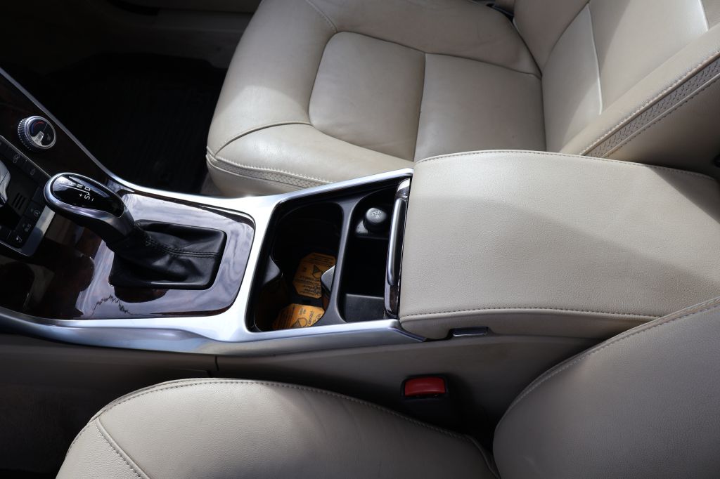 Used Car 2015 Volvo Xc70  T5 Premier For Sale Under $10,000 In San Antonio, Texas