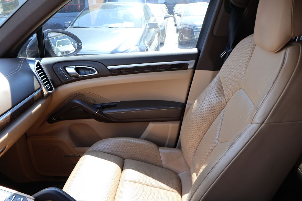 Used Car 2016 Porsche Cayenne  Se Hybrid For Sale Under $15,000 In San Antonio, Texas