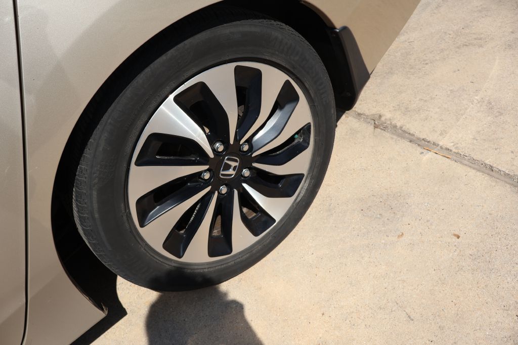 Used Car 2014 Honda Accord  Touring Hybrid For Sale Under $10,000 In San Antonio, Texas