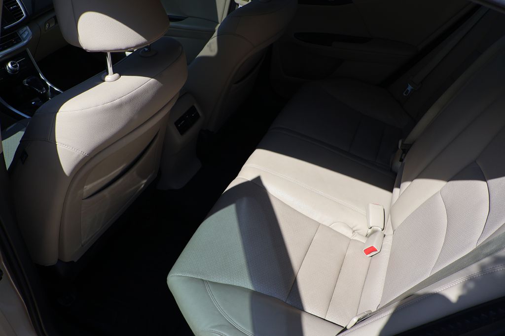 Used Car 2014 Honda Accord  Touring Hybrid For Sale Under $10,000 In San Antonio, Texas