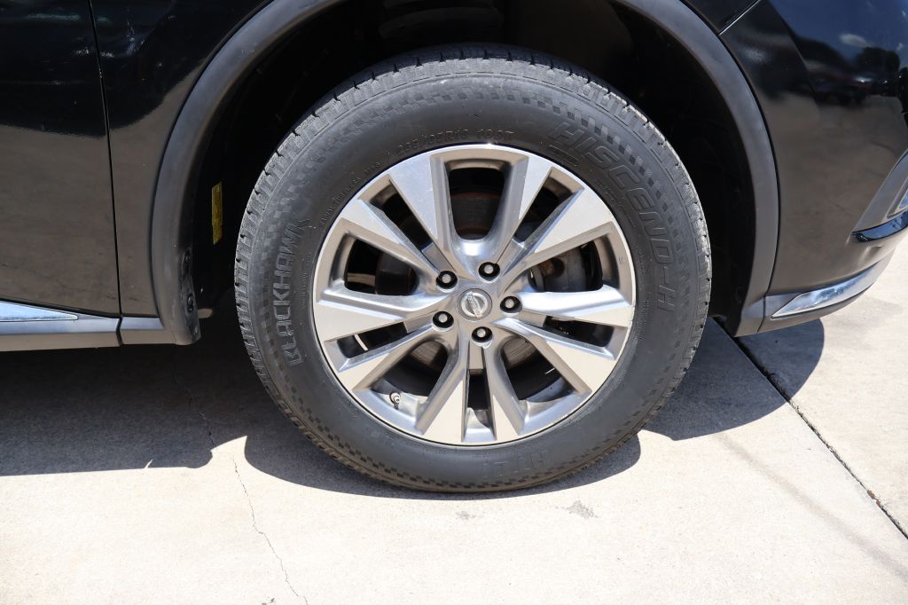 Photo 9 of this NISSAN MURANO