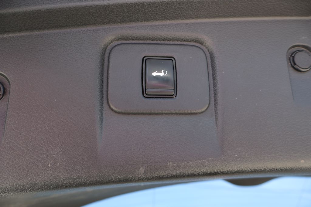 Photo 22 of this NISSAN MURANO