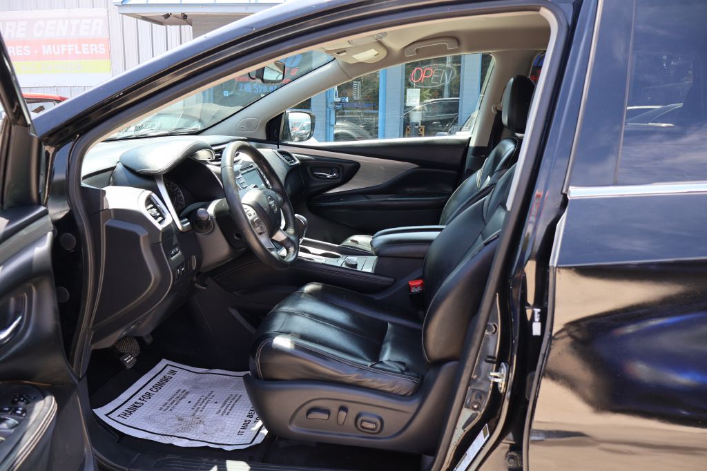 Photo 26 of this NISSAN MURANO