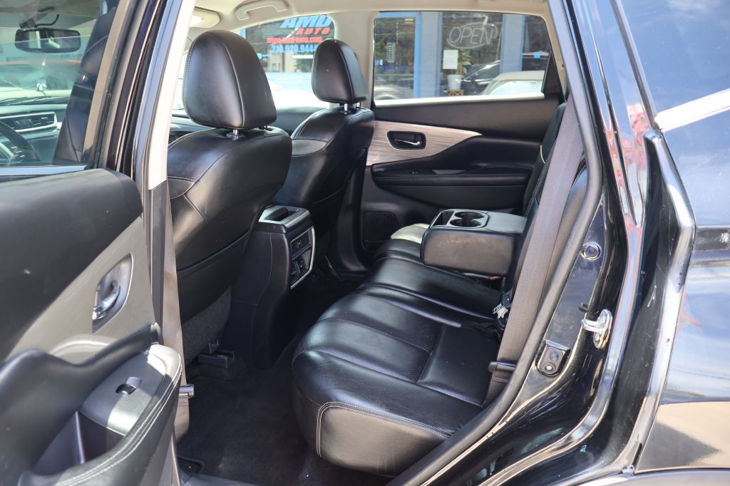 Photo 28 of this NISSAN MURANO