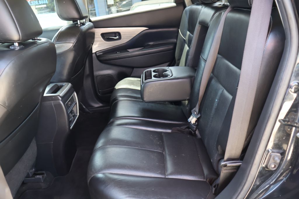 Photo 29 of this NISSAN MURANO