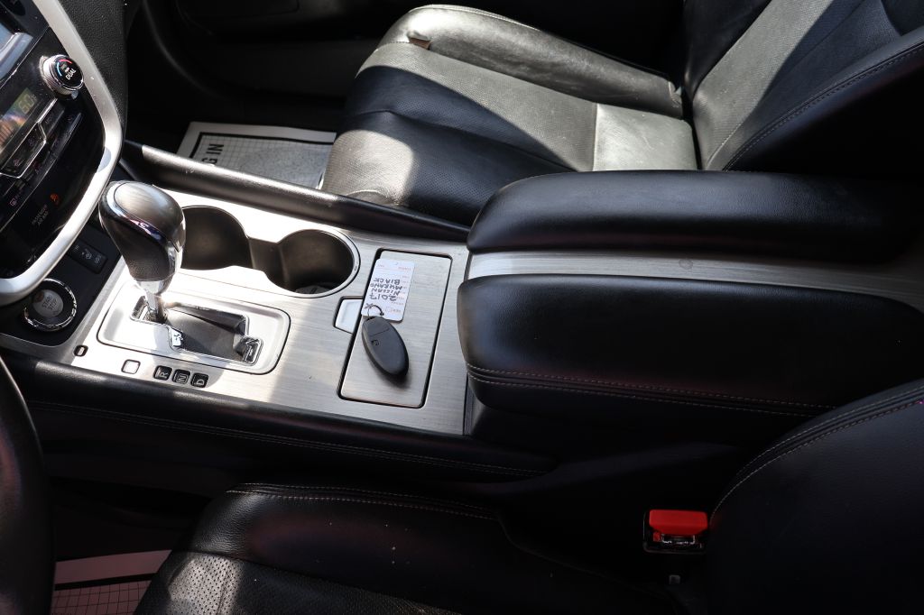 Photo 42 of this NISSAN MURANO