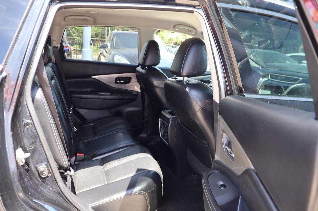 Photo 50 of this NISSAN MURANO