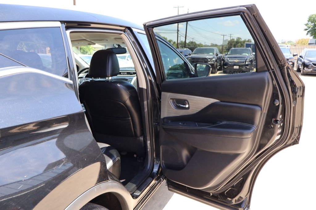 Photo 51 of this NISSAN MURANO