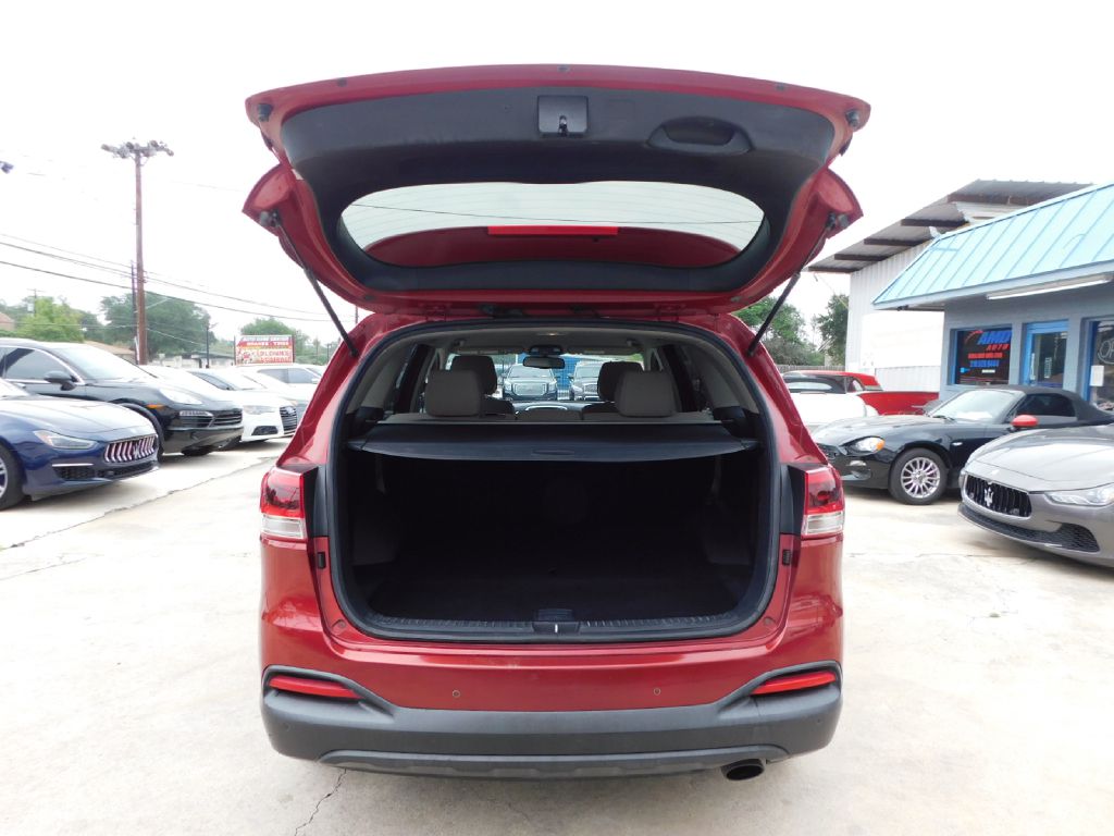 Used Car 2016 Kia Sorento  Lx For Sale Under $10,000 In San Antonio, Texas