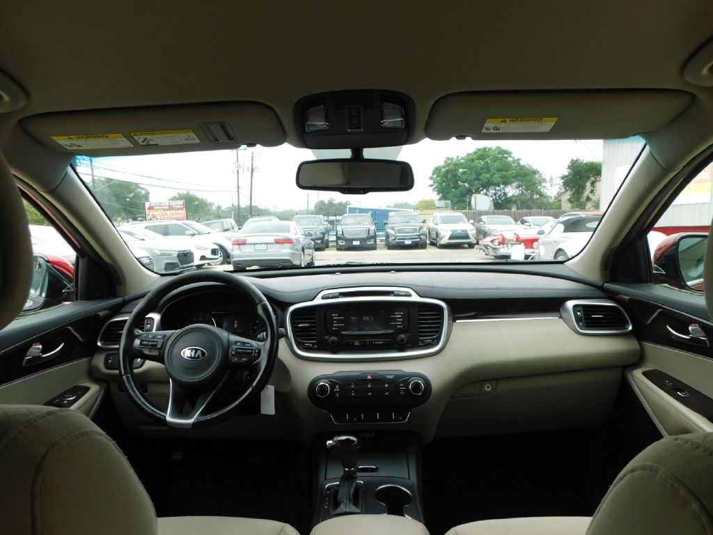 Used Car 2016 Kia Sorento  Lx For Sale Under $10,000 In San Antonio, Texas