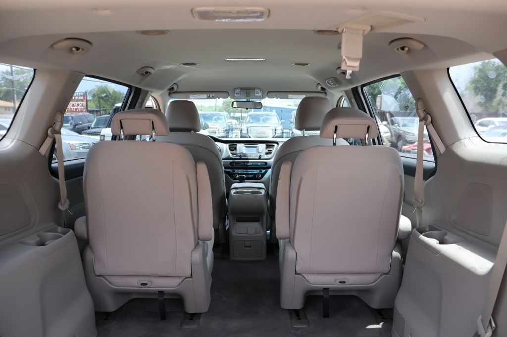Used Car 2016 Kia Sedona  L For Sale Under $12,000 In San Antonio, Texas