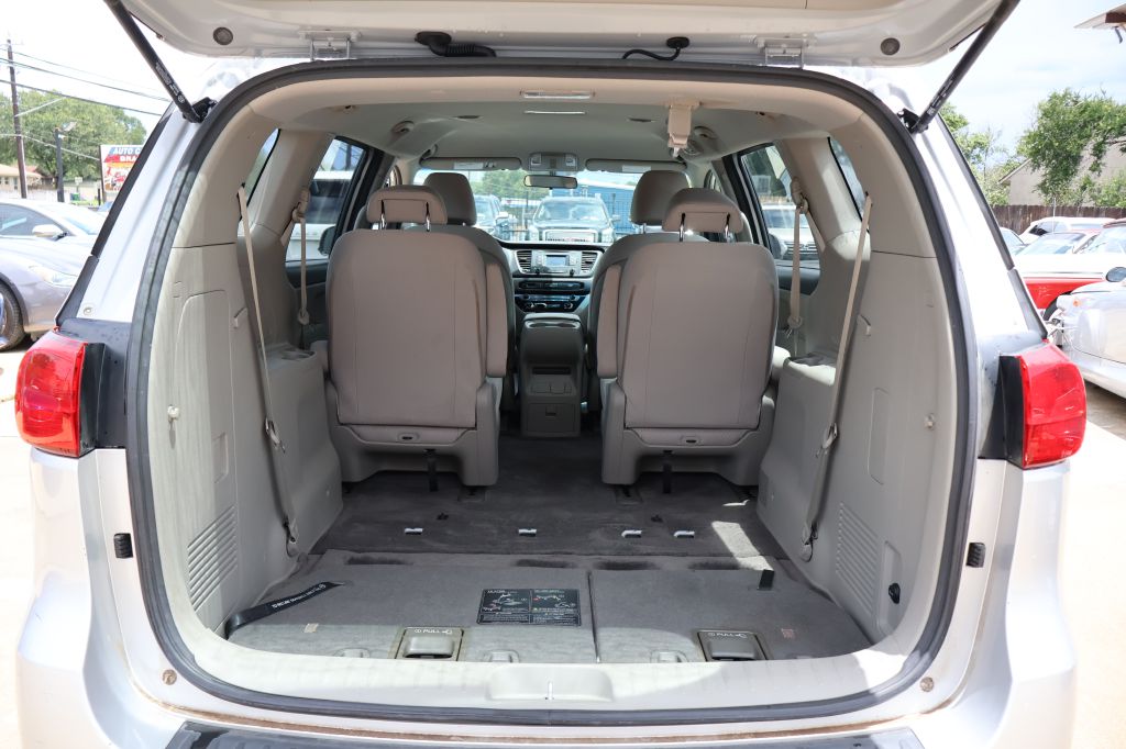 Used Car 2016 Kia Sedona  L For Sale Under $12,000 In San Antonio, Texas