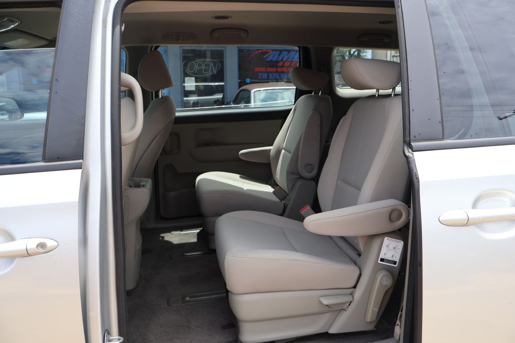 Used Car 2016 Kia Sedona  L For Sale Under $12,000 In San Antonio, Texas
