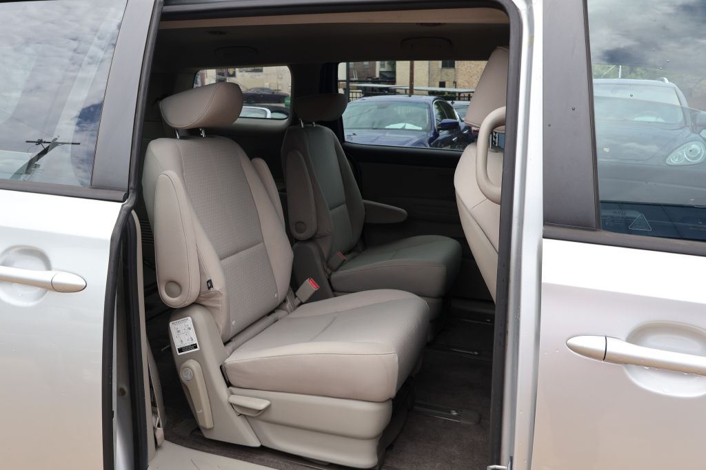 Used Car 2016 Kia Sedona  L For Sale Under $12,000 In San Antonio, Texas