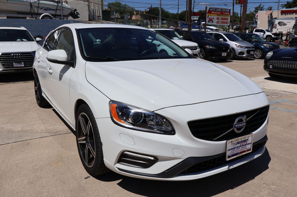 2017 VOLVO S60