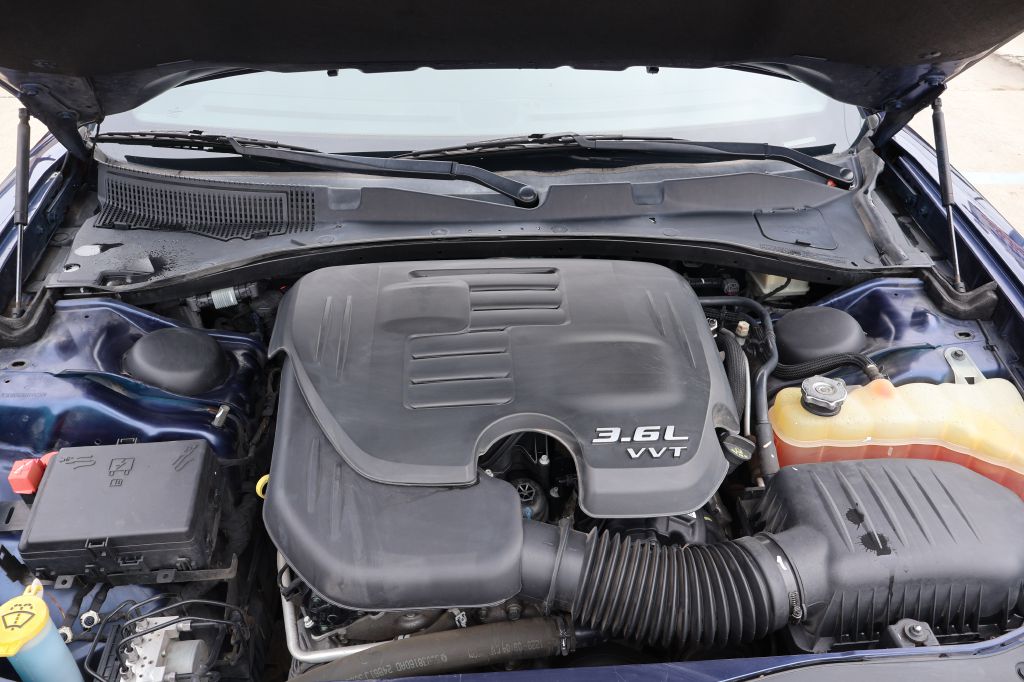 Used Car 2016 Dodge Charger  Se For Sale Under $12,000 In San Antonio, Texas