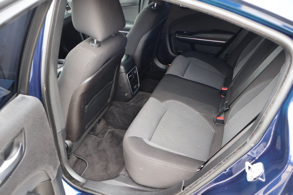 Used Car 2016 Dodge Charger  Se For Sale Under $12,000 In San Antonio, Texas