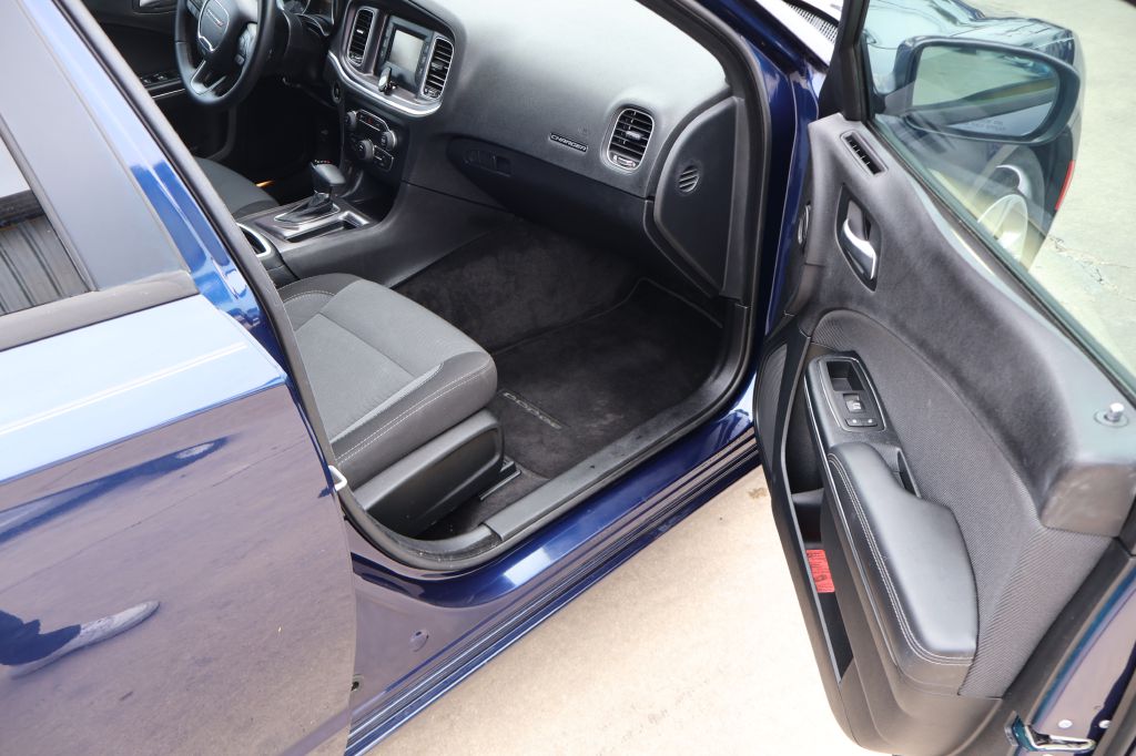 Used Car 2016 Dodge Charger  Se For Sale Under $12,000 In San Antonio, Texas
