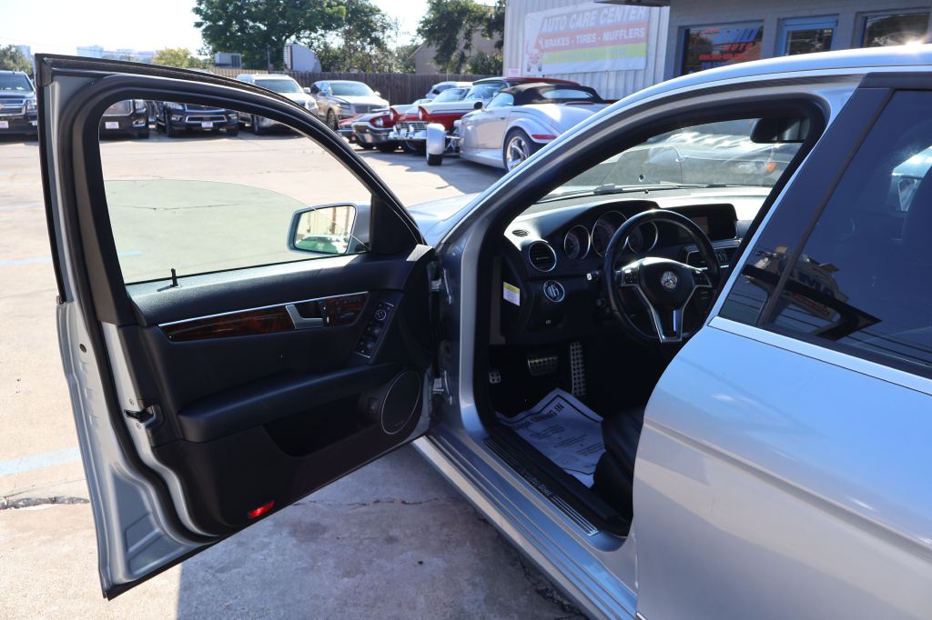 Used Car 2014 Mercedes-benz C-class  C250 For Sale Under $10,000 In San Antonio, Texas