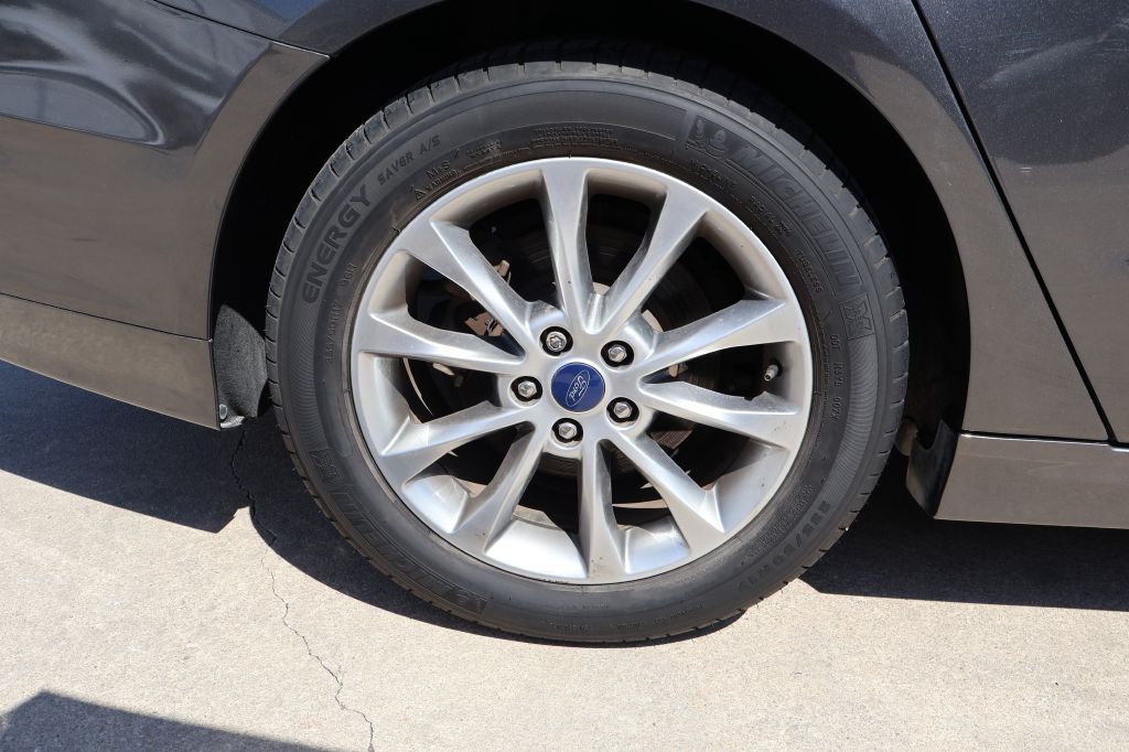 Used Car 2017 Ford Fusion  Se For Sale Under $12,000 In San Antonio, Texas
