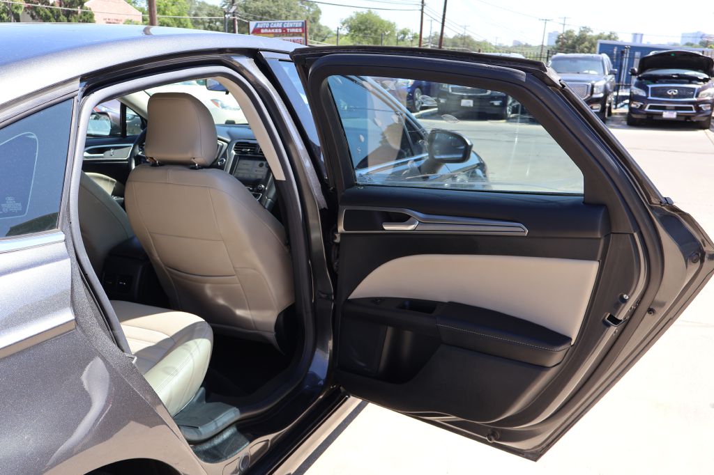 Used Car 2017 Ford Fusion  Se For Sale Under $12,000 In San Antonio, Texas