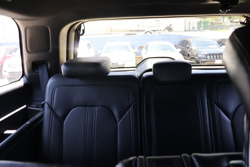 Used Car 2020 Ford Expedition  Limited For Sale Under $20,000 In San Antonio, Texas