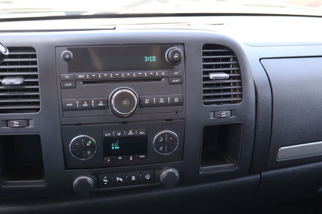 Used Car 2008 Chevrolet Silverado 1500  For Sale Under $10,000 In San Antonio, Texas