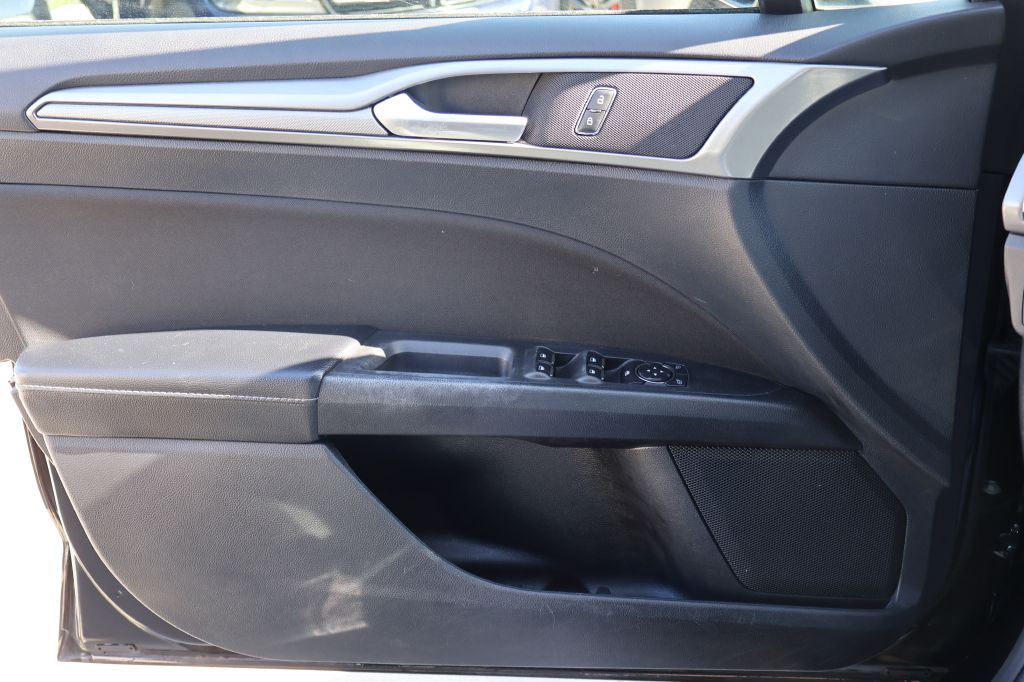 Used Car 2019 Ford Fusion  Se For Sale Under $10,000 In San Antonio, Texas