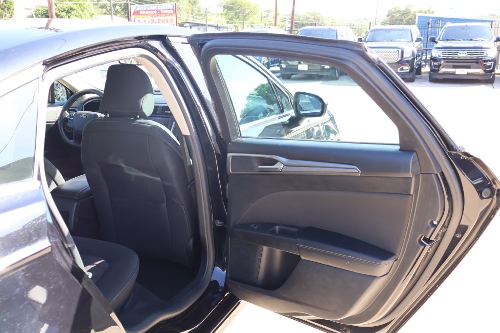 Used Car 2019 Ford Fusion  Se For Sale Under $10,000 In San Antonio, Texas