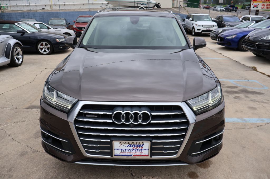 Photo 36 of this AUDI Q7