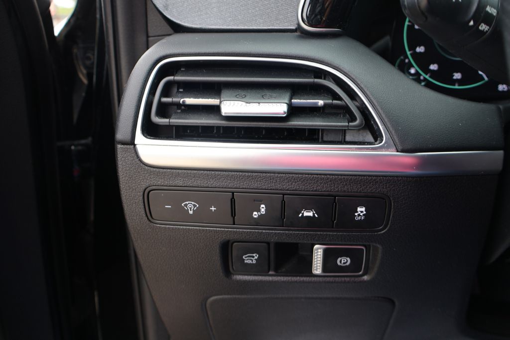 Used Car 2020 Hyundai Palisade  Limited For Sale Under $15,000 In San Antonio, Texas