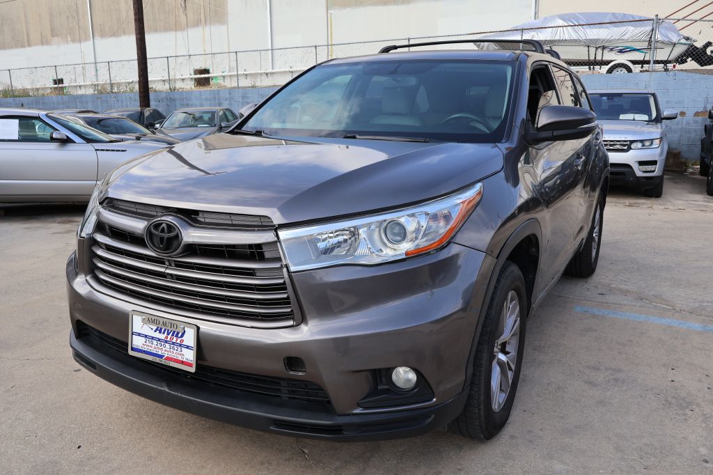 Photo 3 of this TOYOTA HIGHLANDER