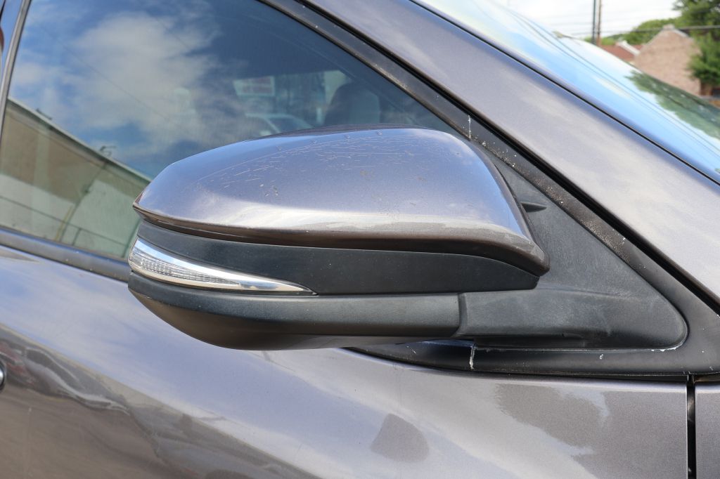 Photo 10 of this TOYOTA HIGHLANDER