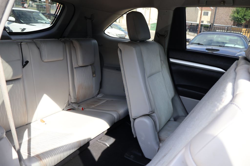 Photo 50 of this TOYOTA HIGHLANDER