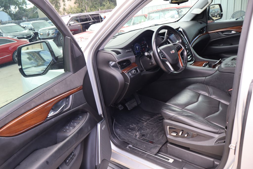 Used Car 2017 Cadillac Escalade  Luxury For Sale Under $20,000 In San Antonio, Texas