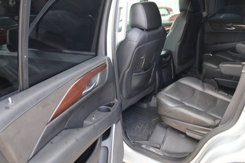 Used Car 2017 Cadillac Escalade  Luxury For Sale Under $20,000 In San Antonio, Texas
