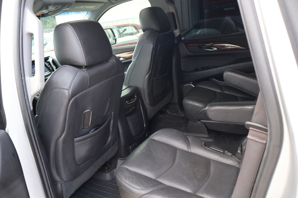 Used Car 2017 Cadillac Escalade  Luxury For Sale Under $20,000 In San Antonio, Texas