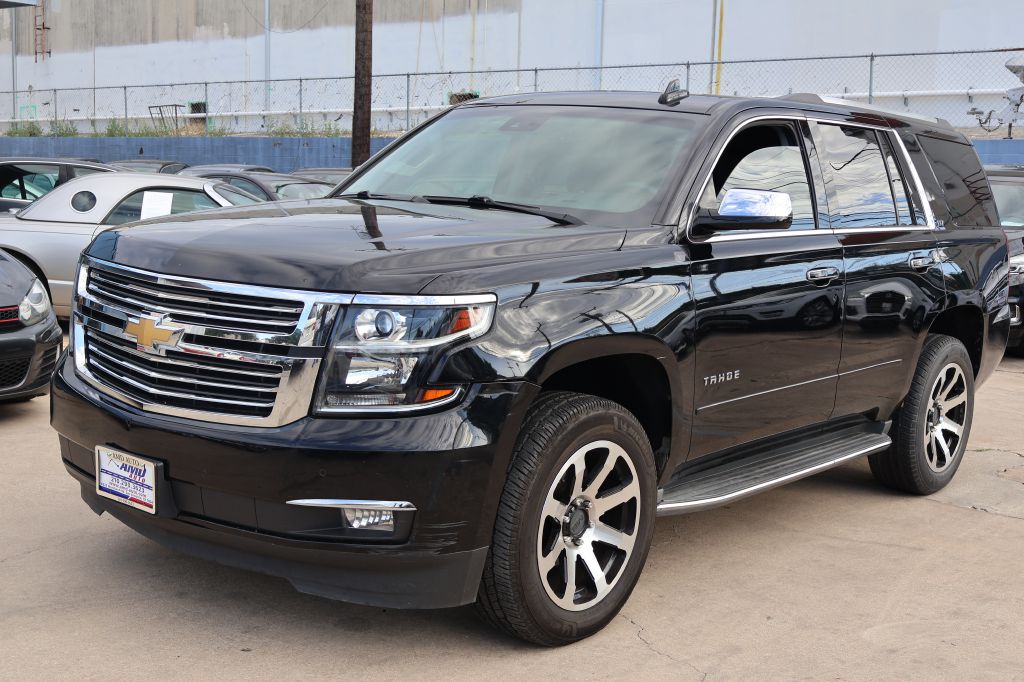 Photo 3 of this CHEVROLET TAHOE