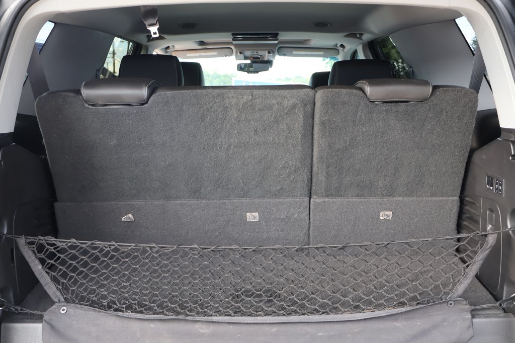 Photo 19 of this CHEVROLET TAHOE