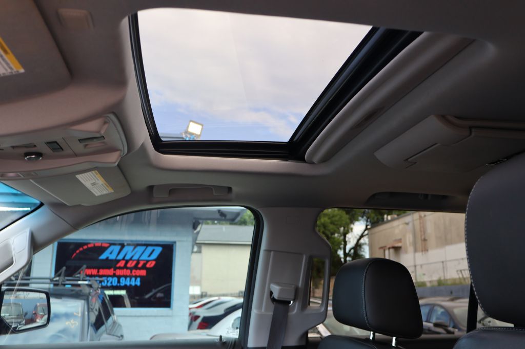 Photo 30 of this CHEVROLET TAHOE