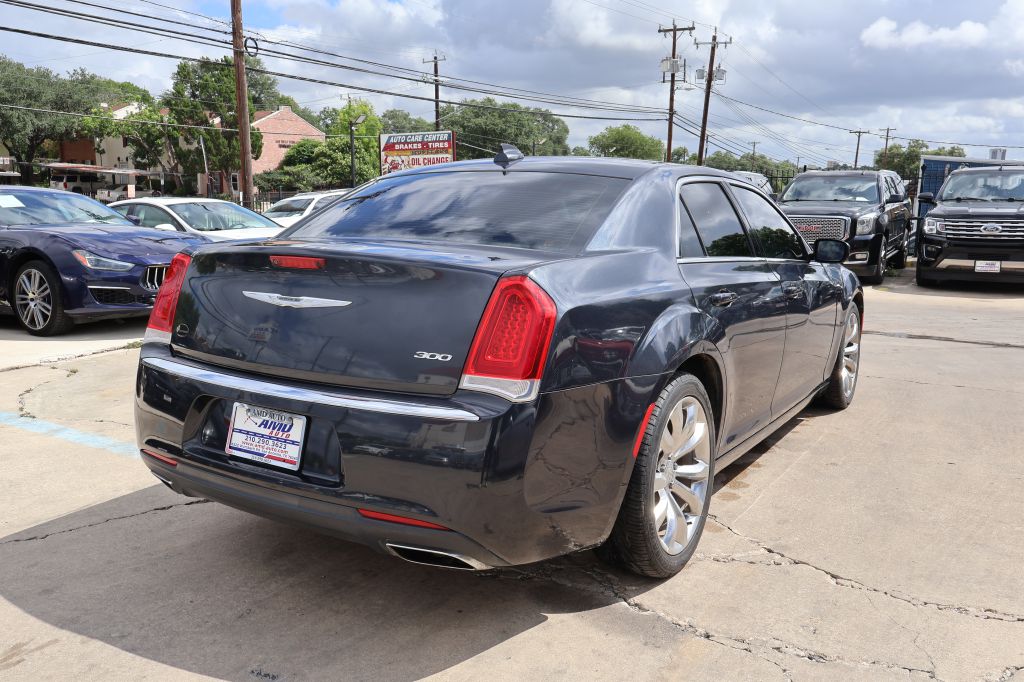 Used Car 2016 Chrysler 300  Limited For Sale Under $12,000 In San Antonio, Texas