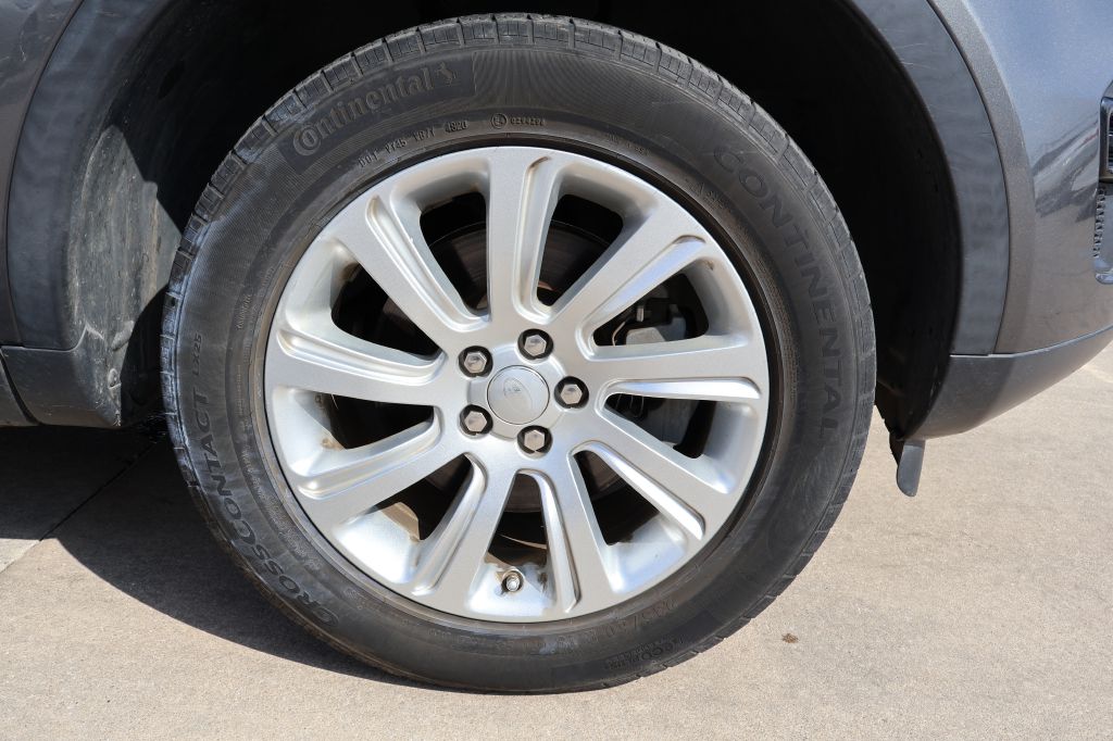 Used Car 2016 Land Rover Discovery Sport  Se For Sale Under $12,000 In San Antonio, Texas