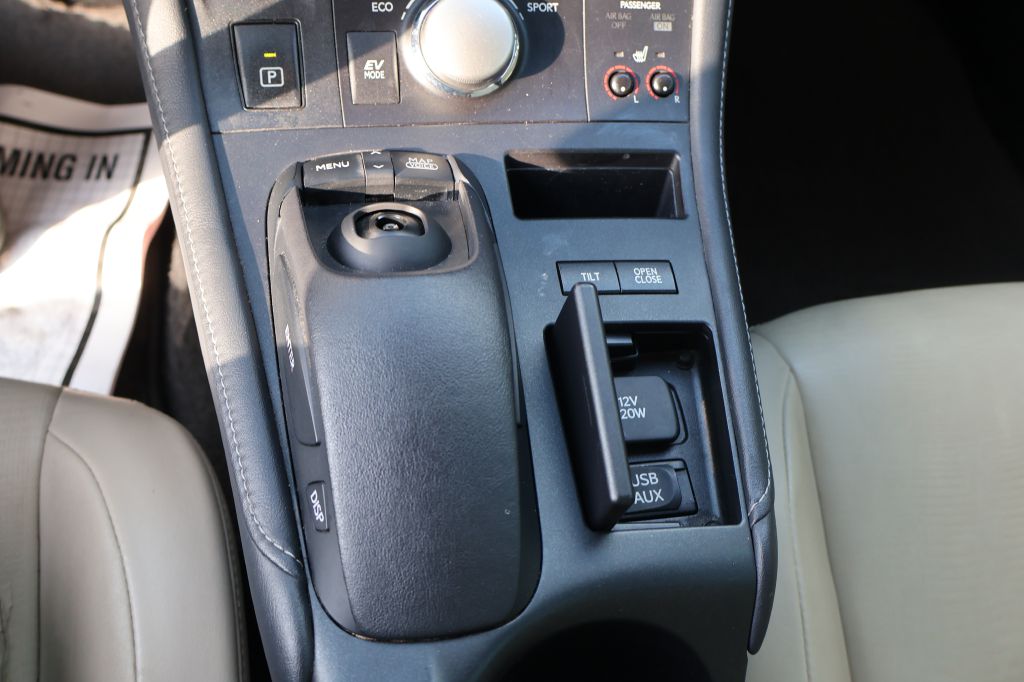 Used Car 2012 Lexus Ct  200 For Sale Under $10,000 In San Antonio, Texas